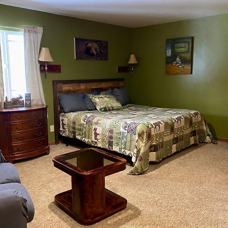 Rangely Moosehead Lodge מראה חיצוני תמונה