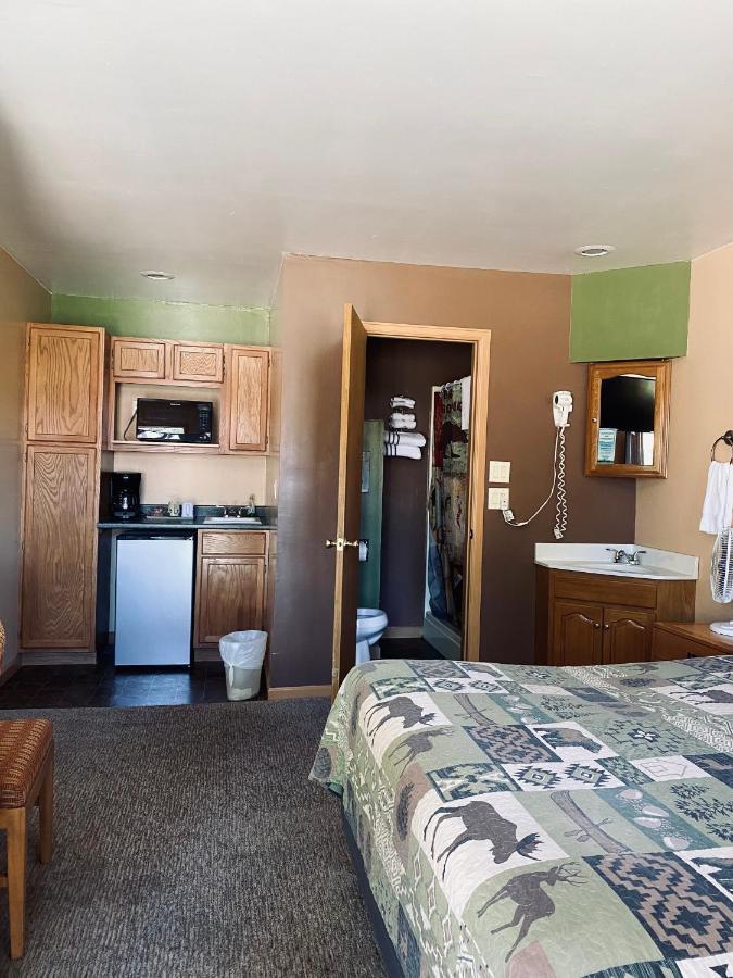 Rangely Moosehead Lodge מראה חיצוני תמונה