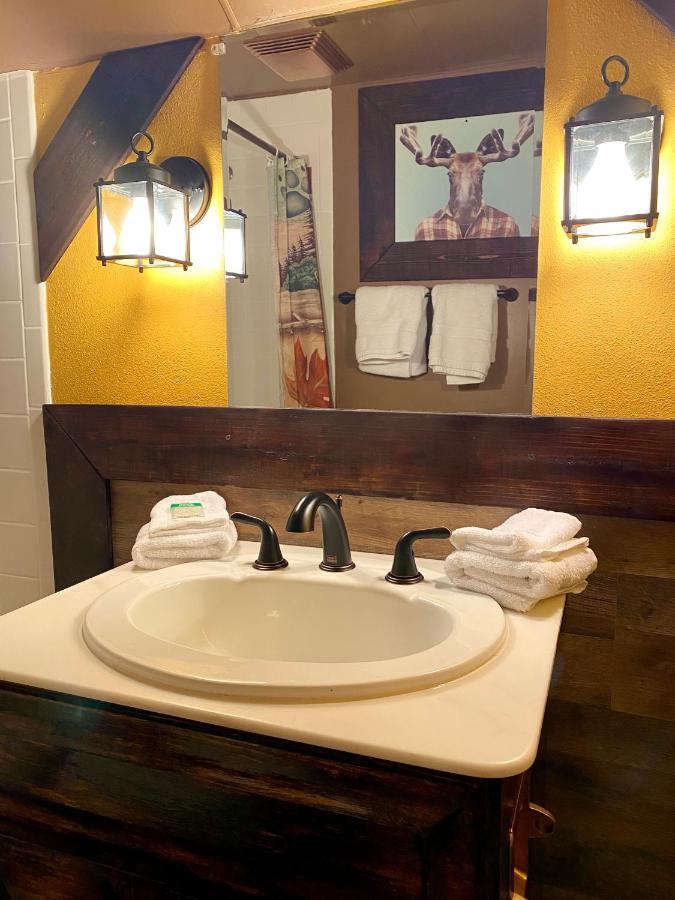 Rangely Moosehead Lodge מראה חיצוני תמונה